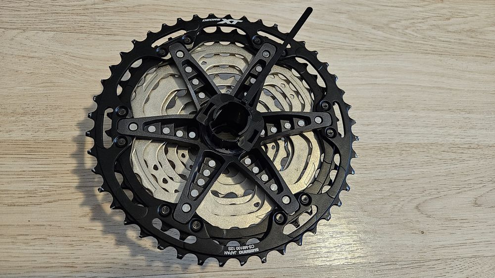 Casetă pinioane Shimano XT CS-M8100 12s 10-45