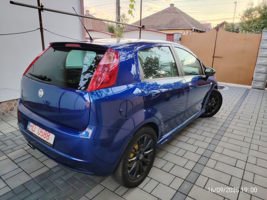 Vând Fiat Grande Punto Automata
