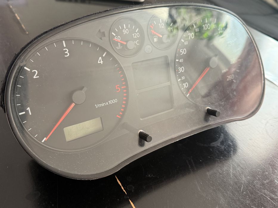 Табло за Audi A3 8l 1.9 TDI запазено! Работи всичко!