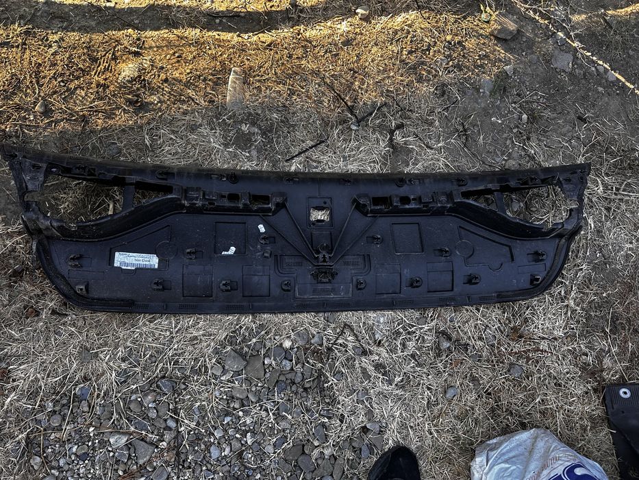 Ornament hayon renault talisman.