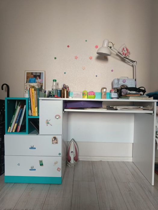 Рабочий стол детский