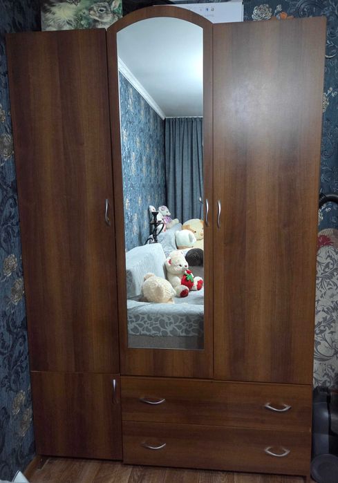Продам шкаф для одежды