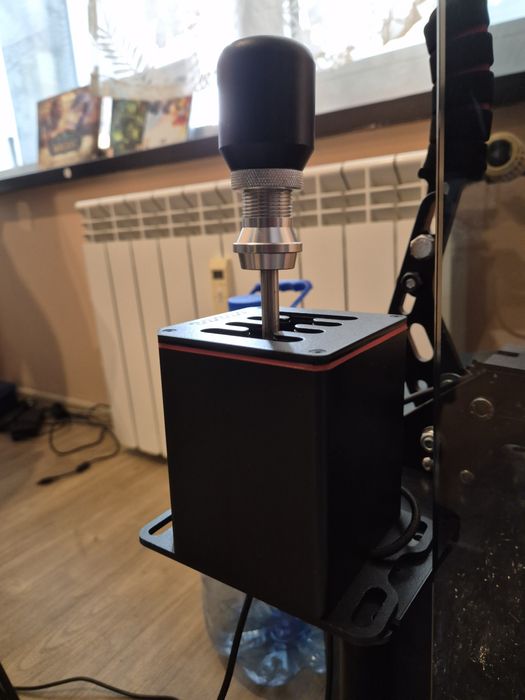 Racing Sim- Thrustmaster TS PC Ferrarri 488 + Huzarro Speed 6.0