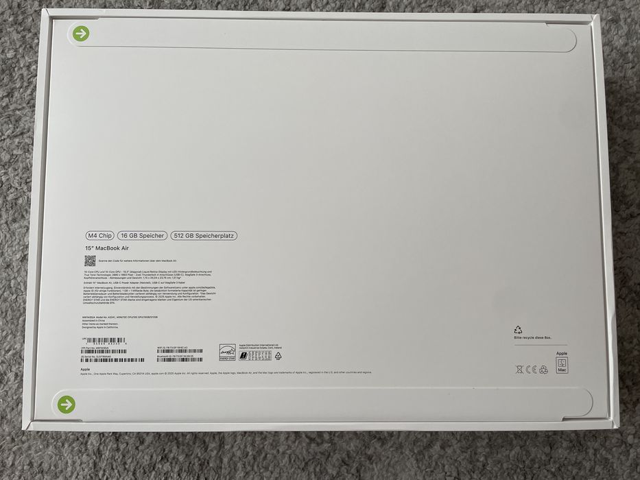 Apple MacBook Air 15 inch, M4 Chip, 16GB/512GB