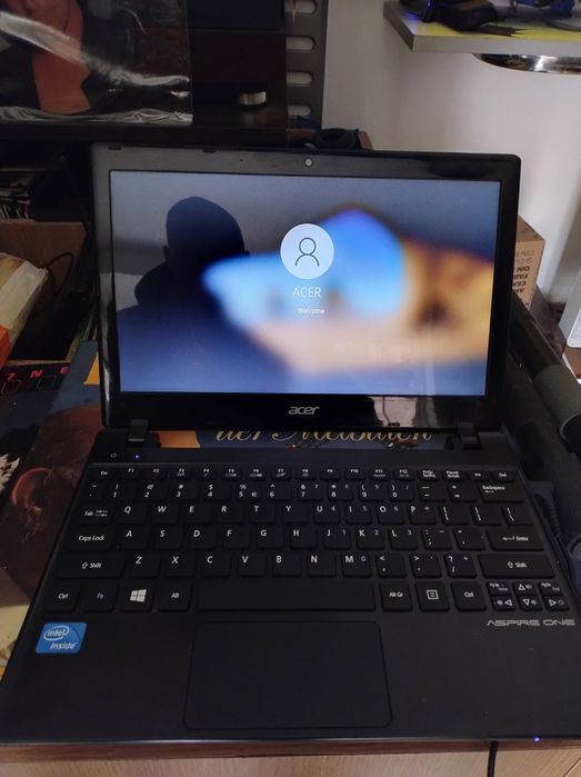 Laptop Acer aspire one 11"