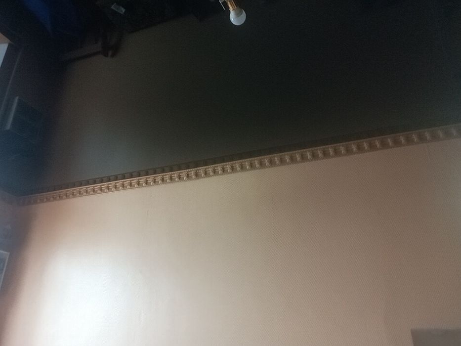 На подселение женщинам девушкам одиноким.