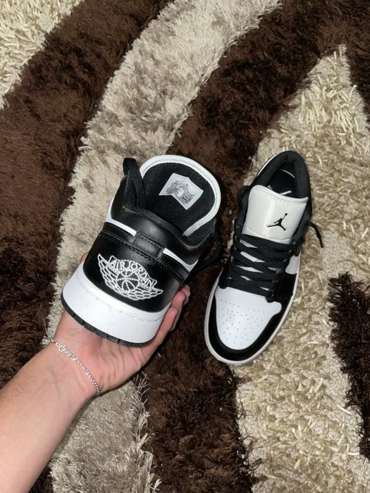 Jordan 1 Low Panda, marimea 42