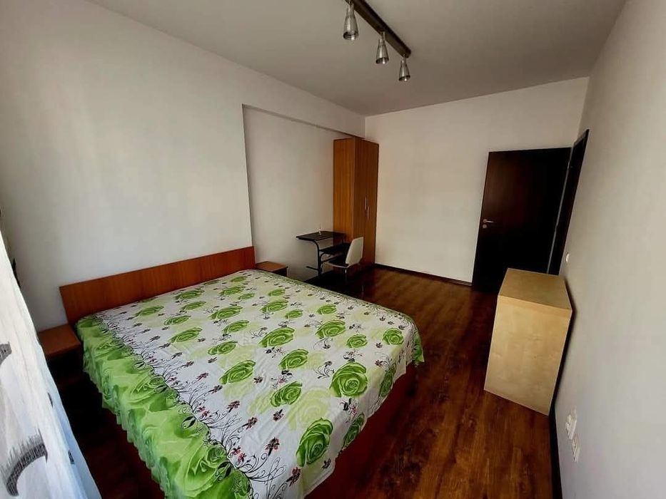 Închiriere apartament 3 camere