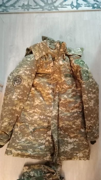 Продам бушлат и камуфляж
