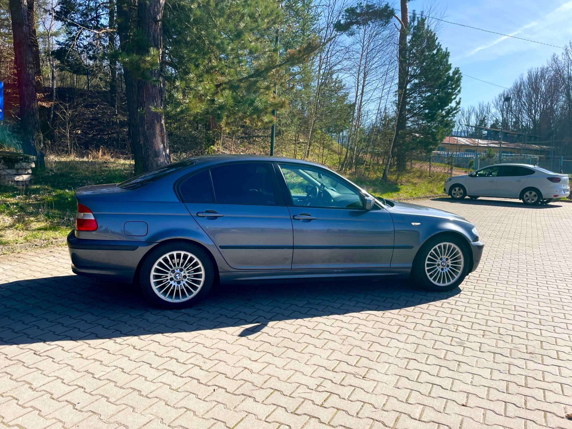 BMW seria 3, an 2002