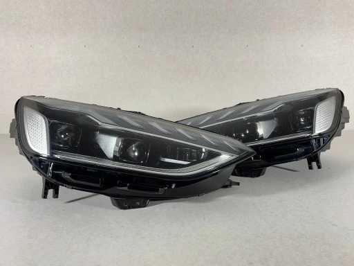 Audi A4 S4 B9 8W lift far stanga full led matrix far dreapta faruri
