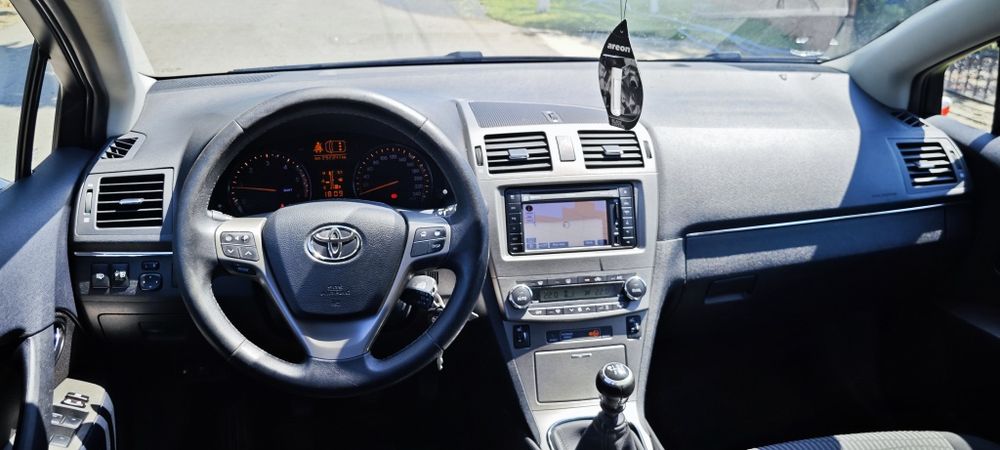 Toyota Avensis 2.0 D_4D 2011
