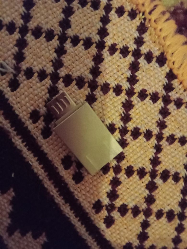 USB флешка 64 гб...