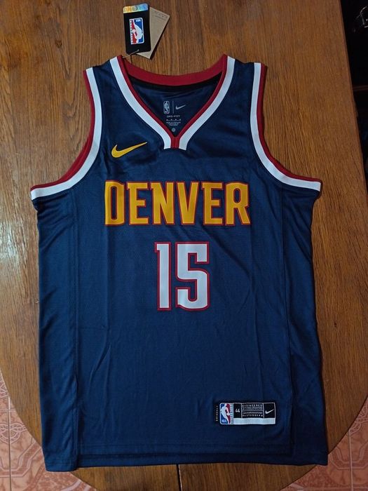 Maieu de baschet cu Nikola Jokic (disponibil)