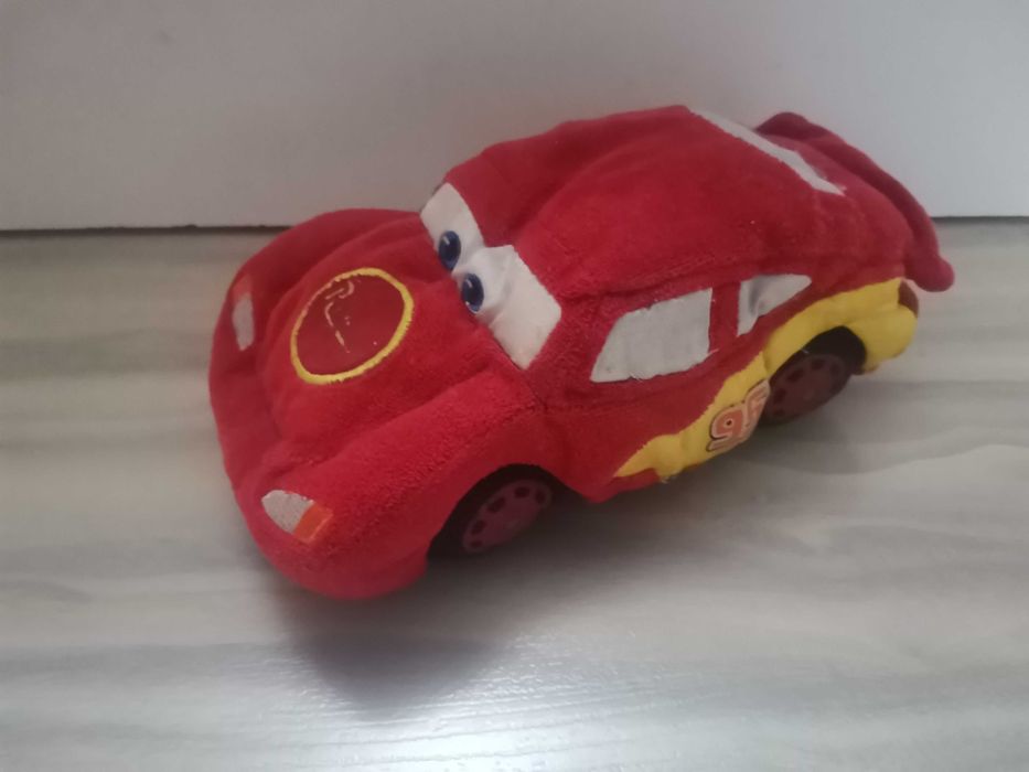 различни играчки
