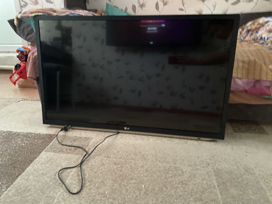 Продам телевизор LG
