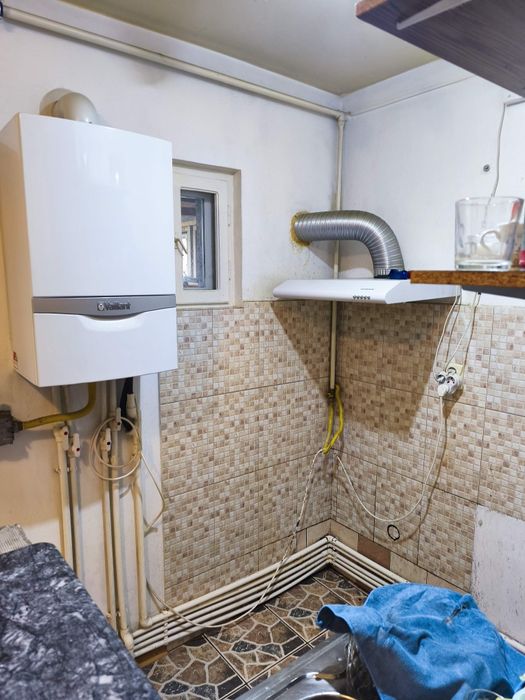 Vând apartament Petrila