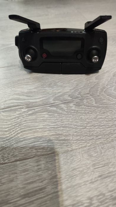 Продавам дрон dji Mavic Pro Model:M1P
