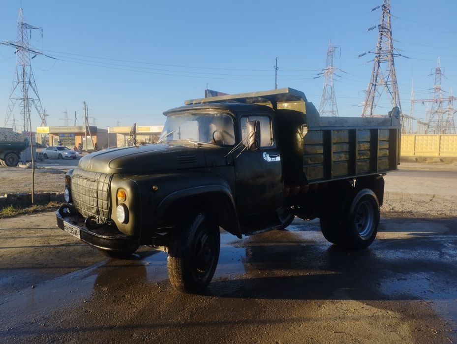 Продаётся Зил самосвал