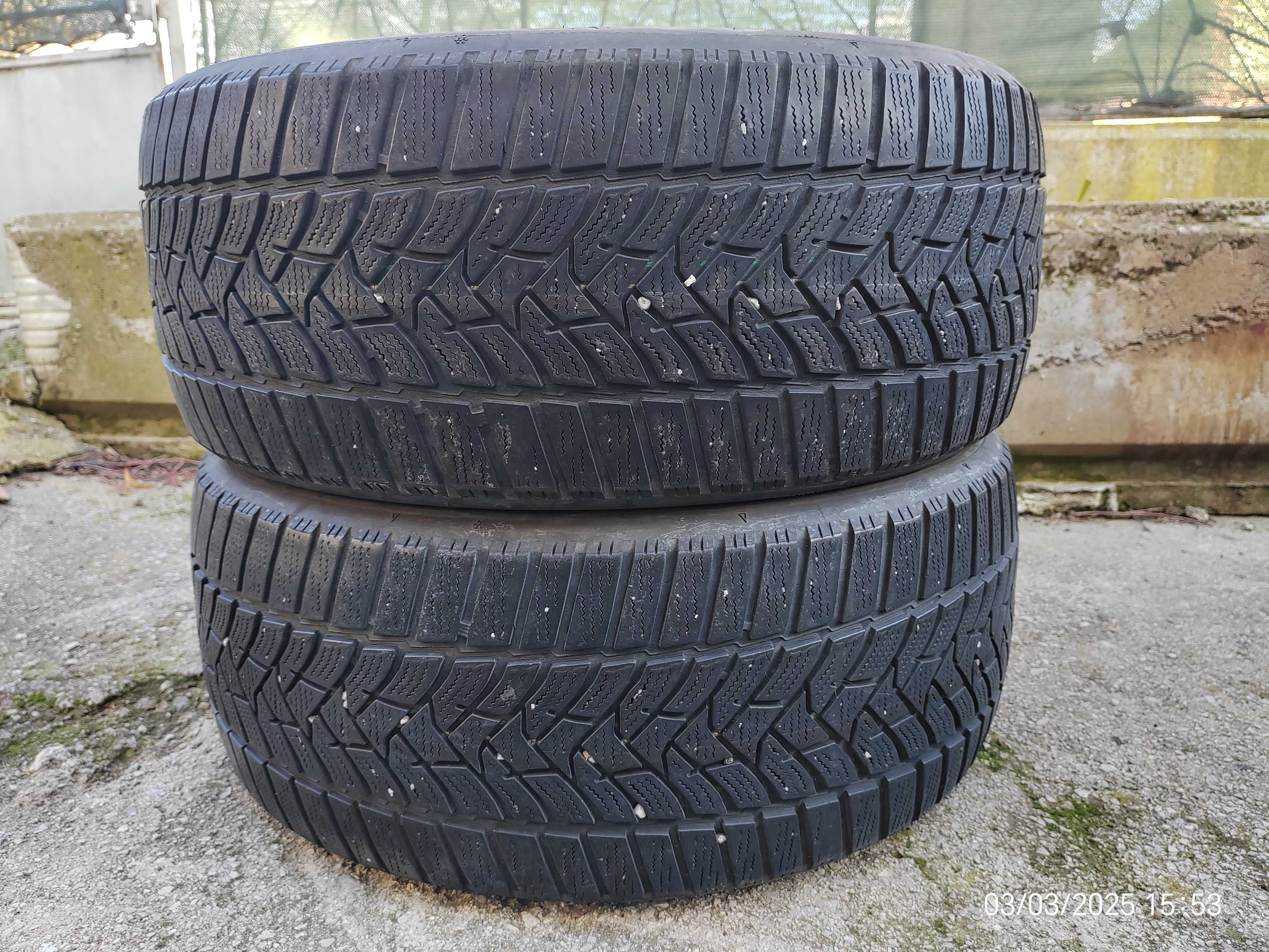 225/45/17 2бр.Dunlop Зимни гуми