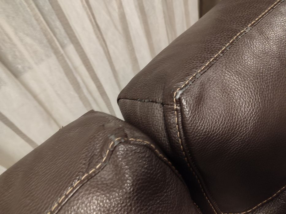 Продавам диван с релакс механизъм