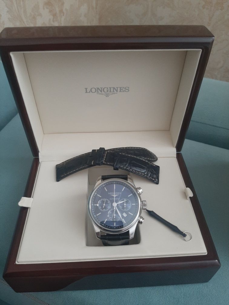 Часы    longines