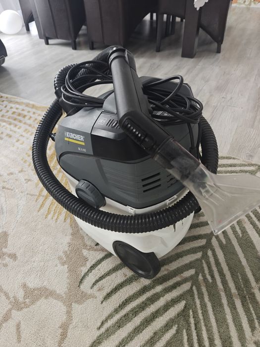Închiriere aspirator inserție extracție Karcher se 6.100