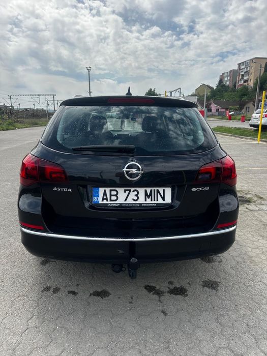 Opel Astra Sports Tourer 1.6 2015