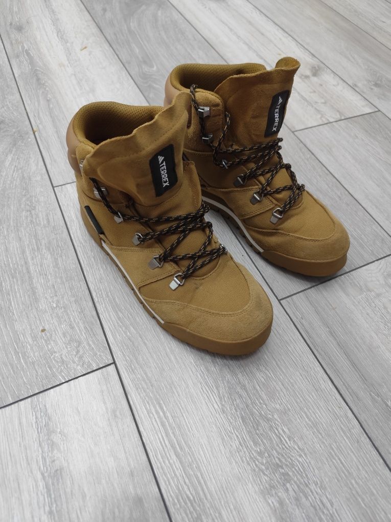 Продавам adidas Terrex SnowPitch Cold Ready
IH3664 Мъжки зимни обувки