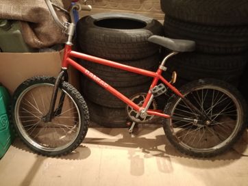 Продавам BMX във много добро състояние