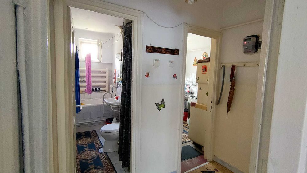 Apartament 2 camere Onești ,str Republicii bl 33,