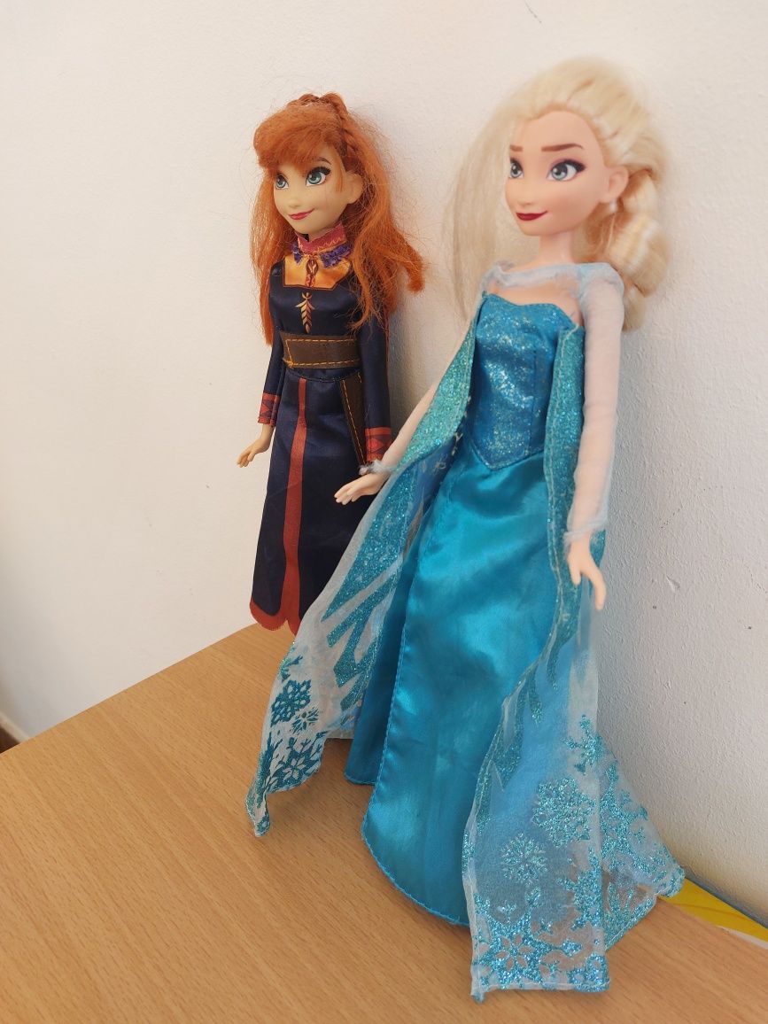 Păpuși Elsa și Ana Frozen