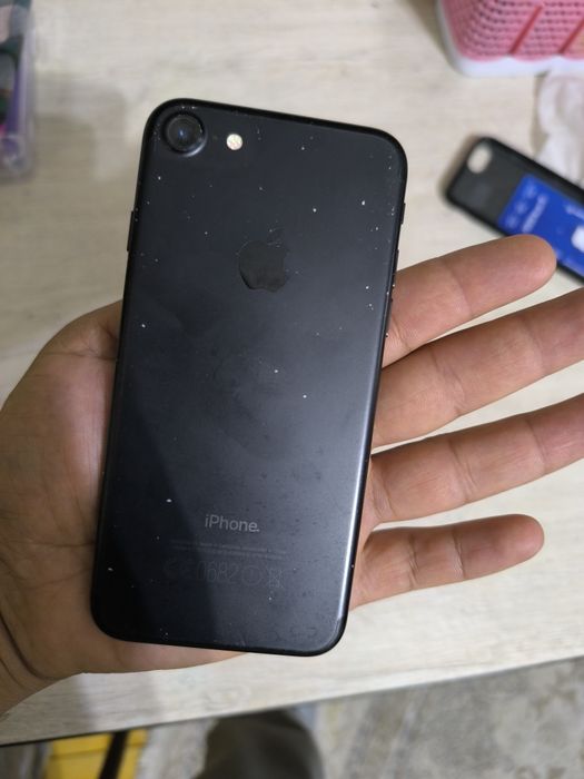 Продаётся iPhone 7, 32 GB.
