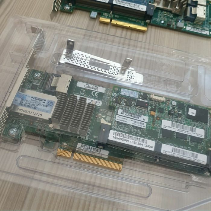 HP Smart Array 631922-B21 512Mb FBWC si P420 1Gb si 2 Gb + baterie