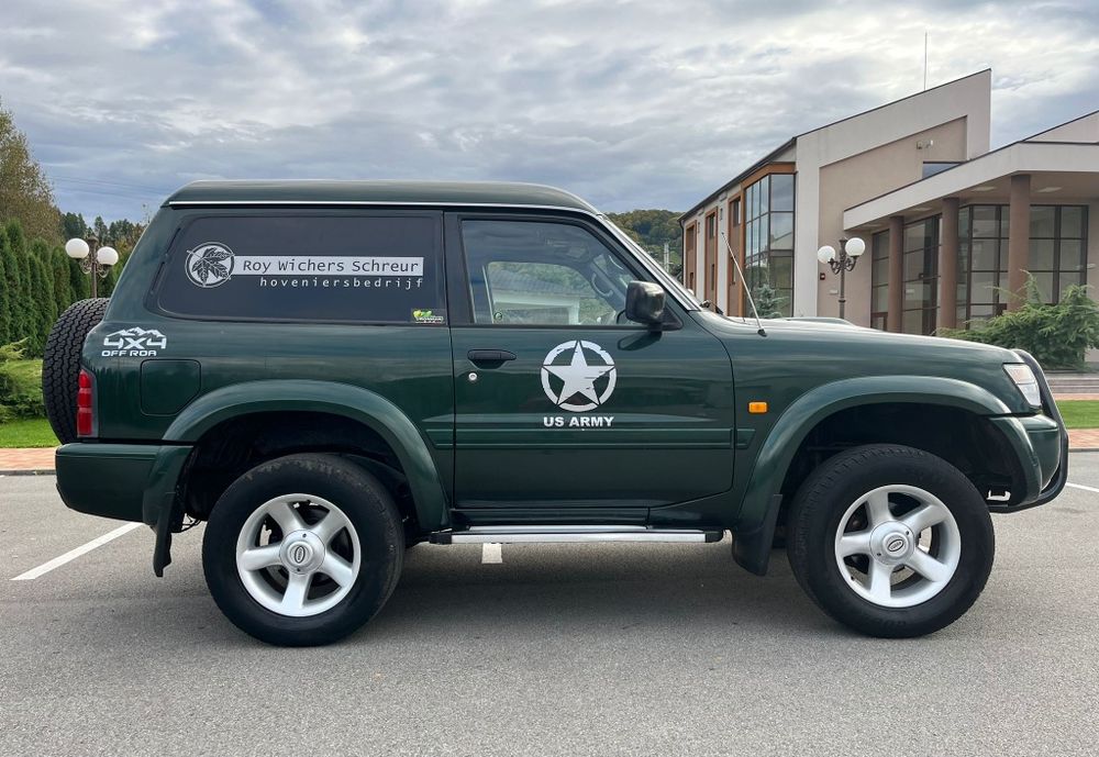 Nissan Patrol y61