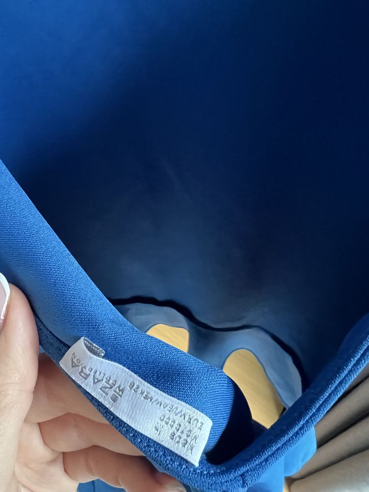 Рокля Zara Нова.