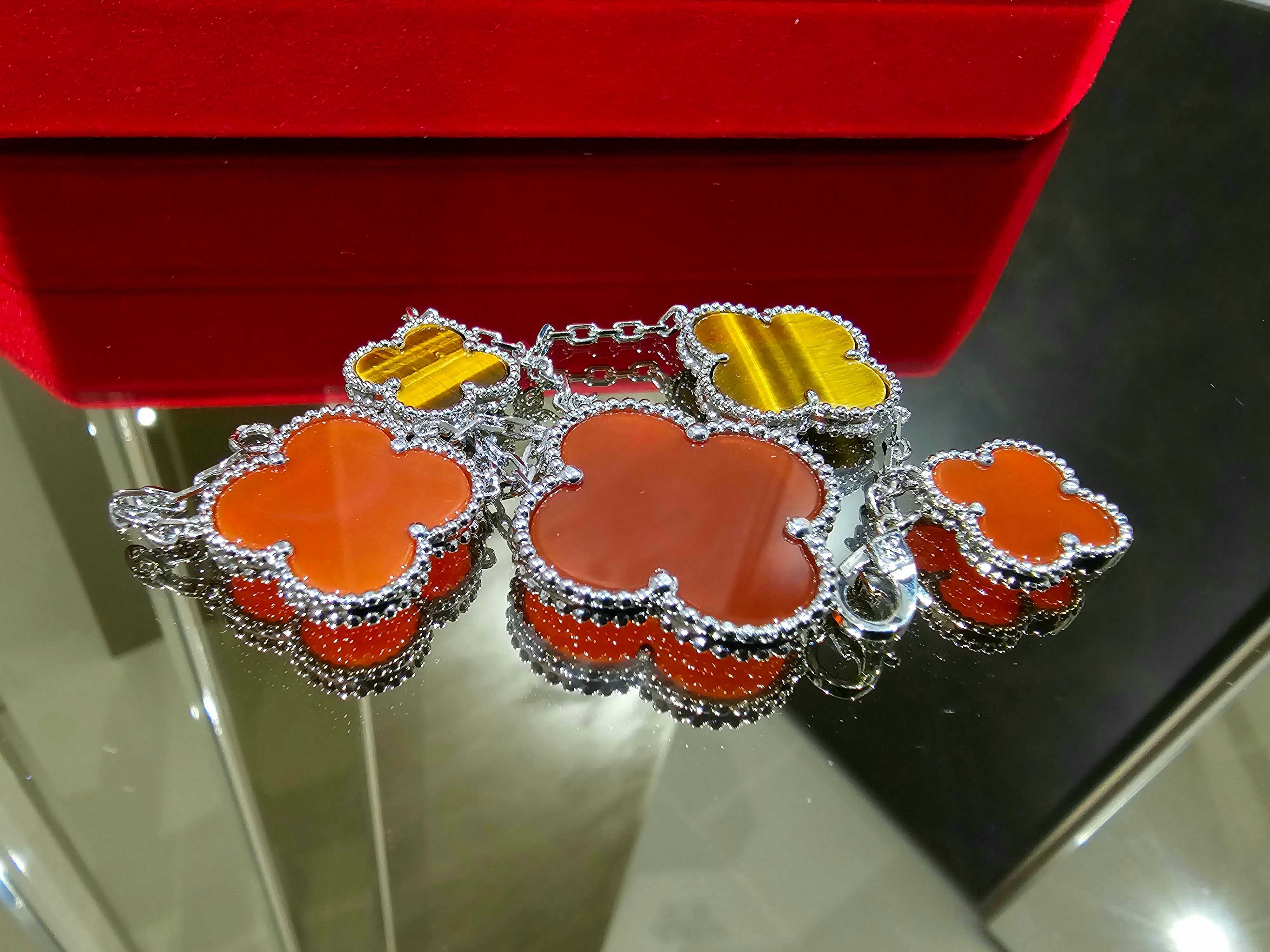 Van Cleef & Arpels VCA 5 Silver Magic Alhambra Red Tiger's Eye Гривна