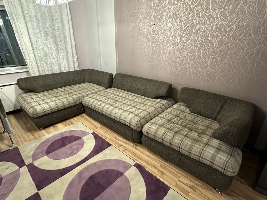 Продам диван в хорошем состоянии