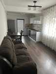 Persoana fizică închiriez apartament cu 3 camere decomandat