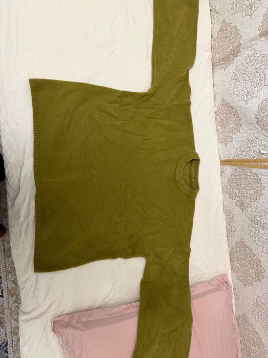 Свитер/Кофта зеленая, новая