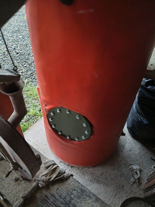 Vând boiler sau pufer de 200 de litri cu o serpentina