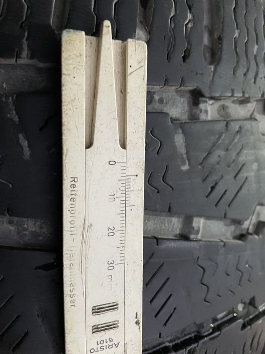 4бр. 235/65/16 C Michelin Agilis Alpin - Бусови гуми