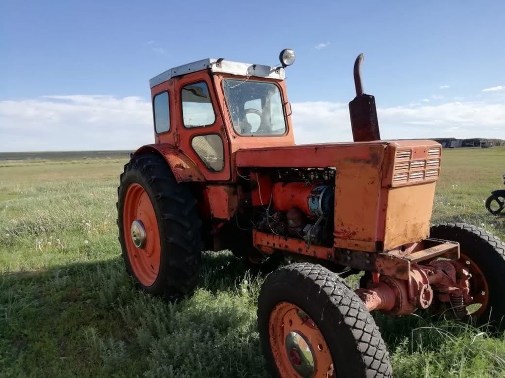 Т-40 . Косилка 2 бруска ктп4 рабочи