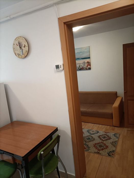 Închiriez garsonieră