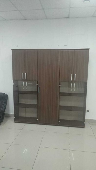 продам офисную мебель