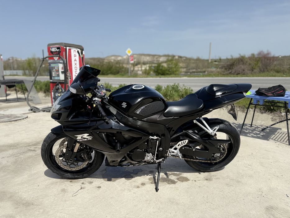 Suzuki Gsxr 750 K7