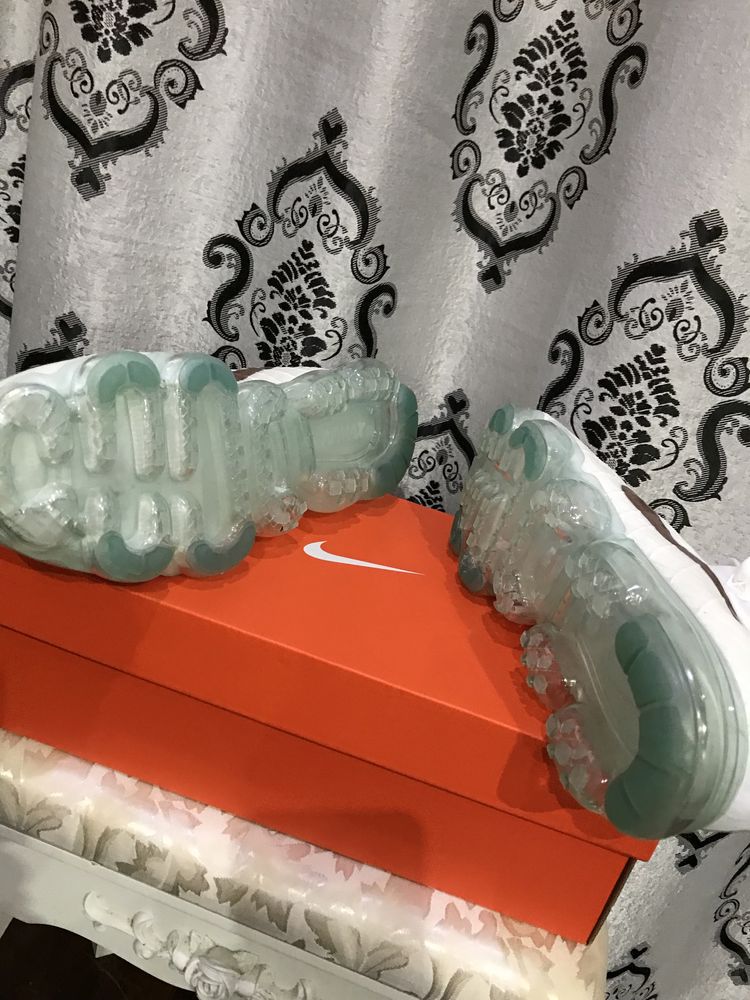 Adidasi originali Nike VaporMax