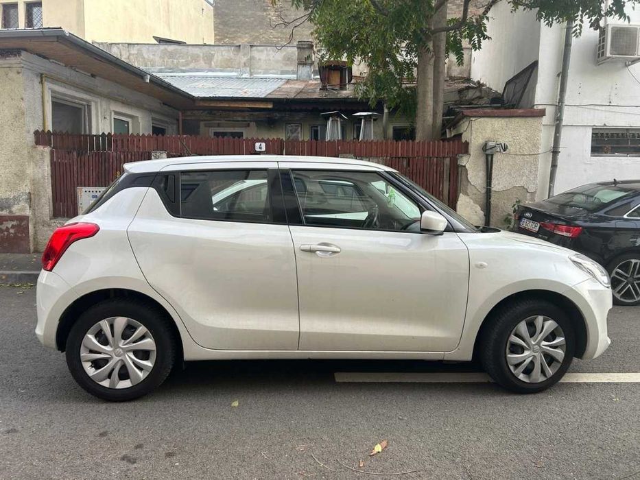 Vand Suzuki Swift 1.2 Hybrid Cool Hatchback