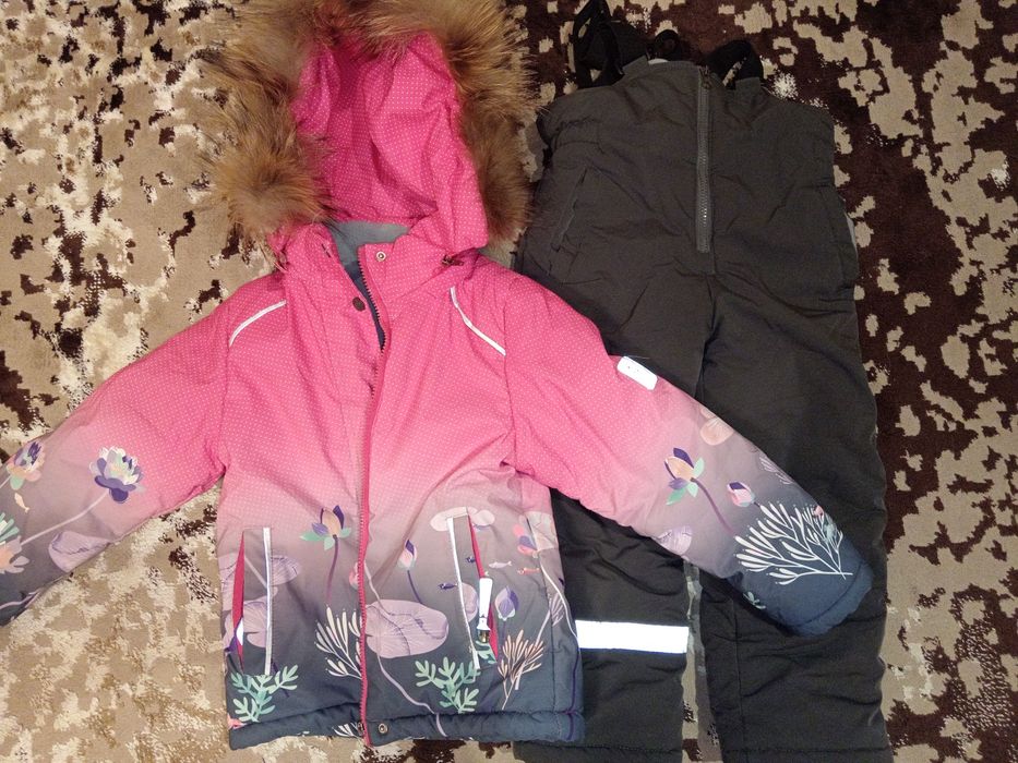 Продам зимний костюм для девочки.