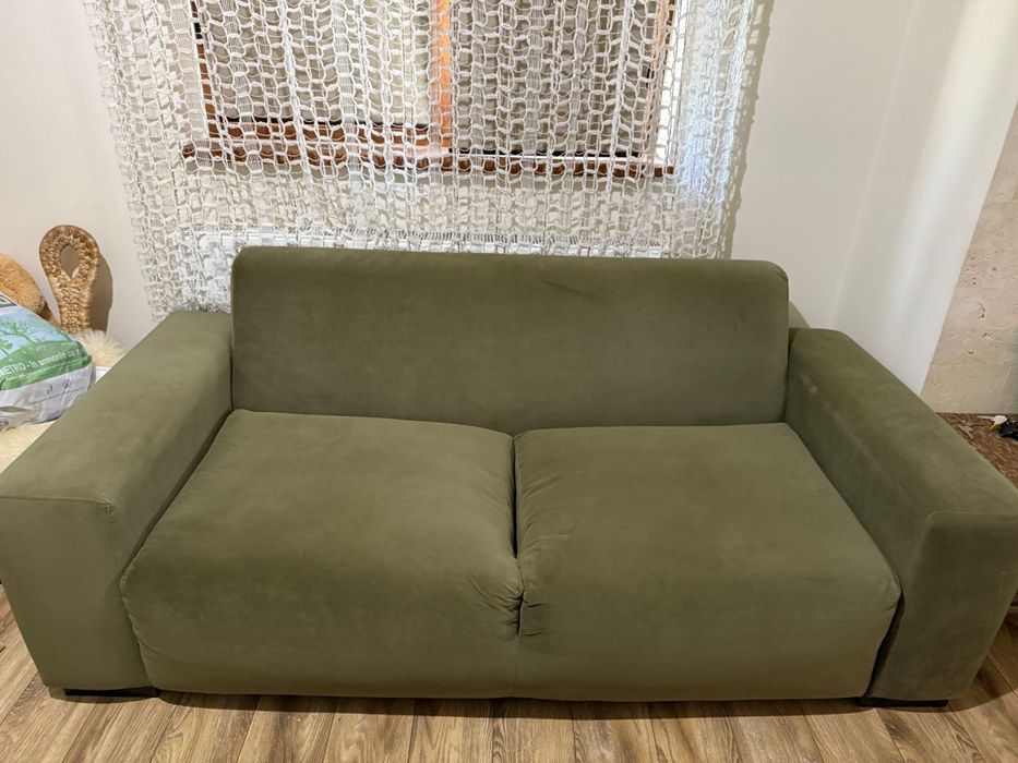 Mobilier complet din lemn masiv de fag + 2 canapele tapitate